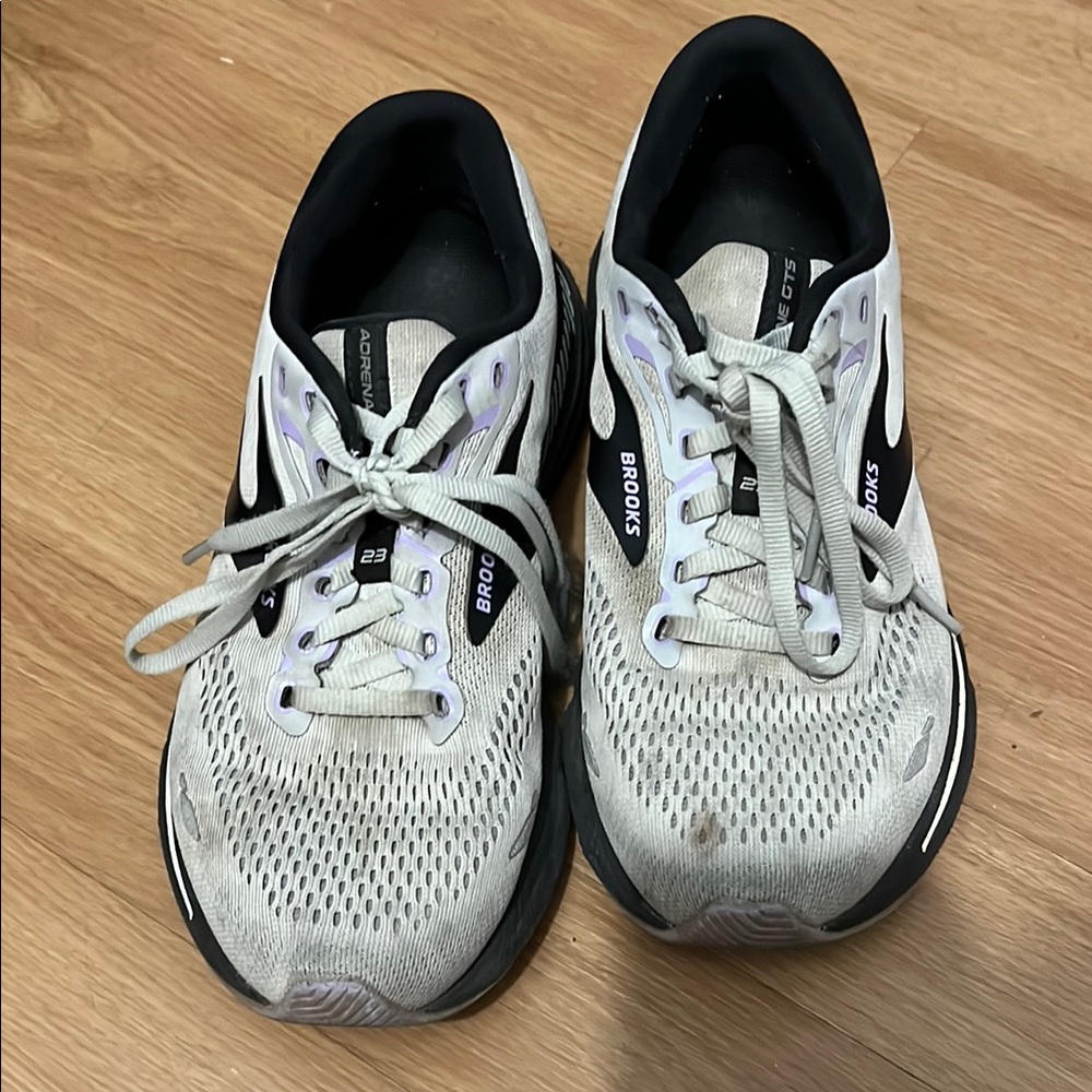 Brooks Light Gray Running Shoes